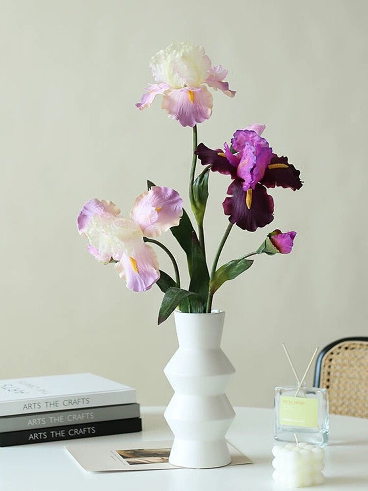 Hoa diên vĩ giả trang trí nhà cửa